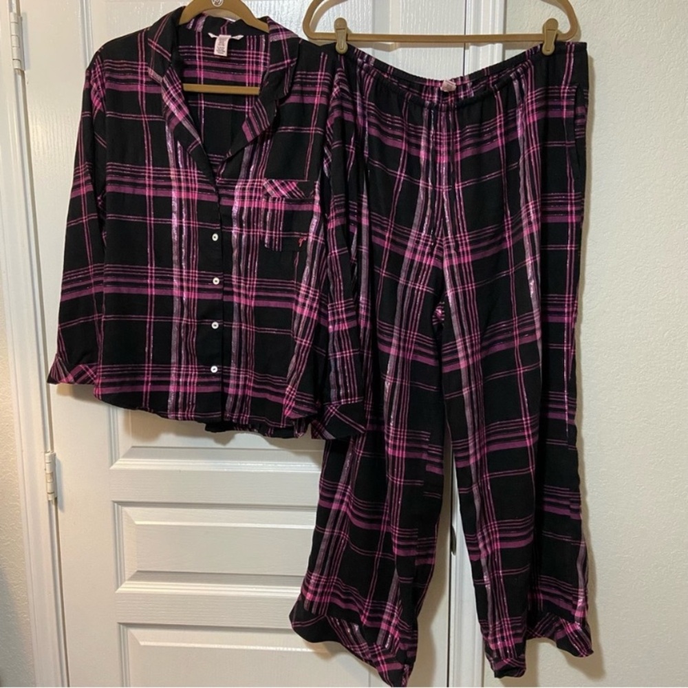 Victoria's Secret Black and Pink Plaid Pajama Set